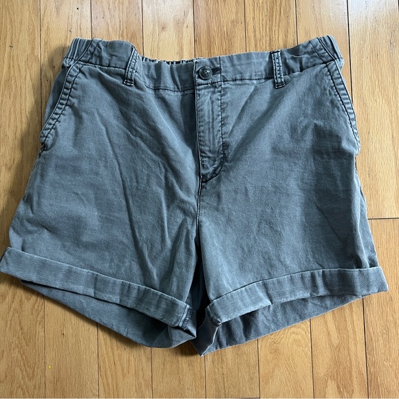Old navy shorts, size L - Picture 1 of 6